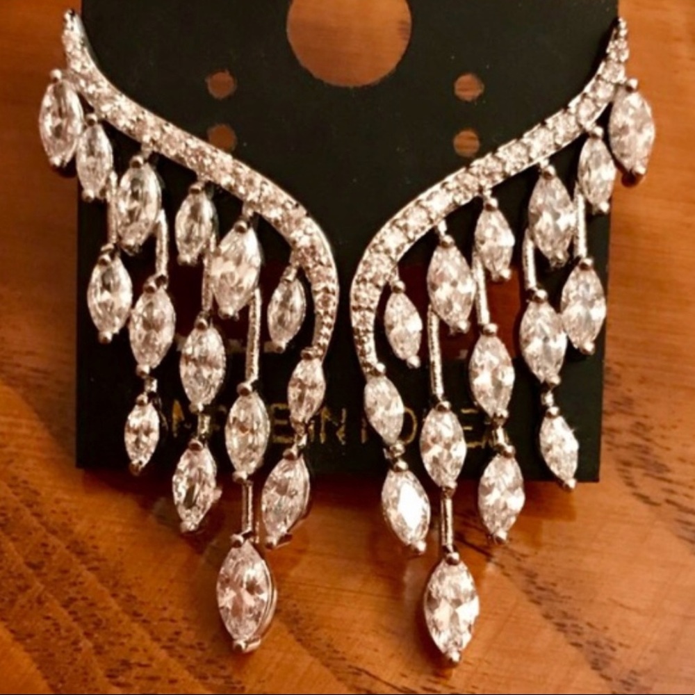 Angel Wings Seductive Dangle Stud Sparkle Earrings
